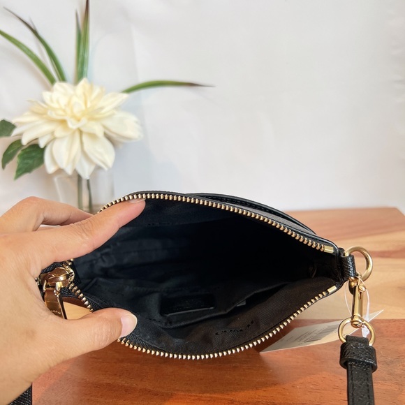 ❌SOLD❌NWT Coach Kitt Messenger Crossbody - Picture 6 of 10